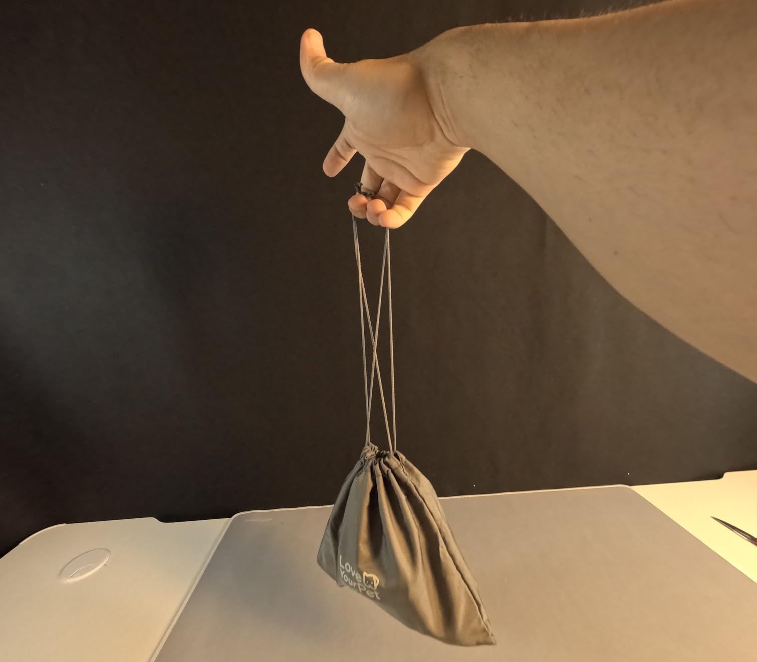 Si impiglia sul pelo denso